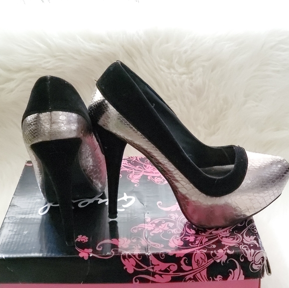 Qupid Heels - Picture 2 of 7